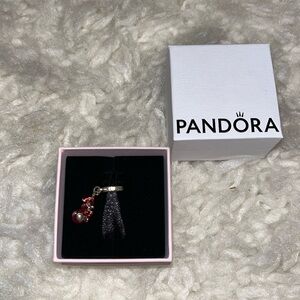 Pandora marvel (spiderman) charm